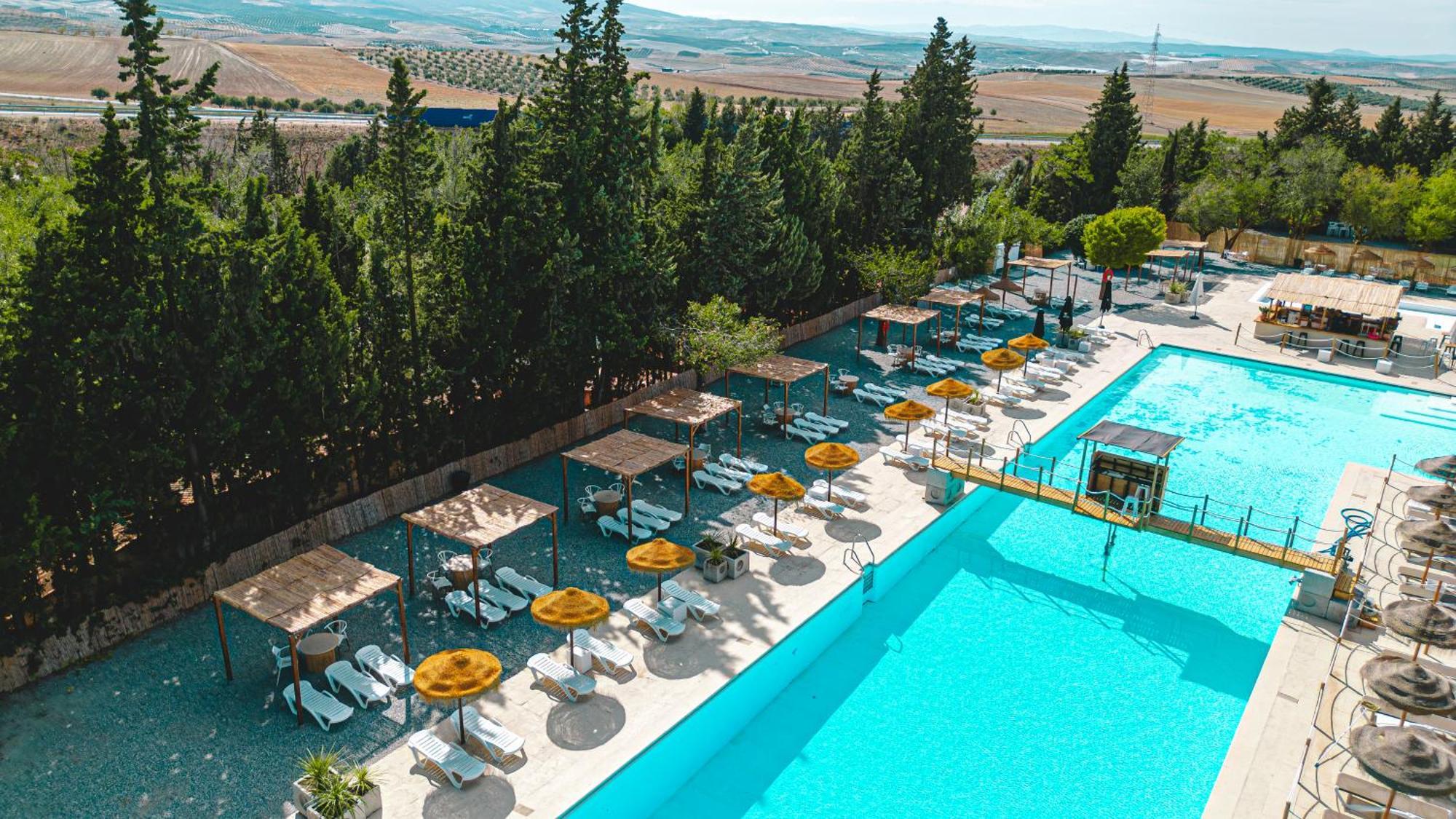 Camping & Bungalows Suspiro Del Moro Otura エクステリア 写真