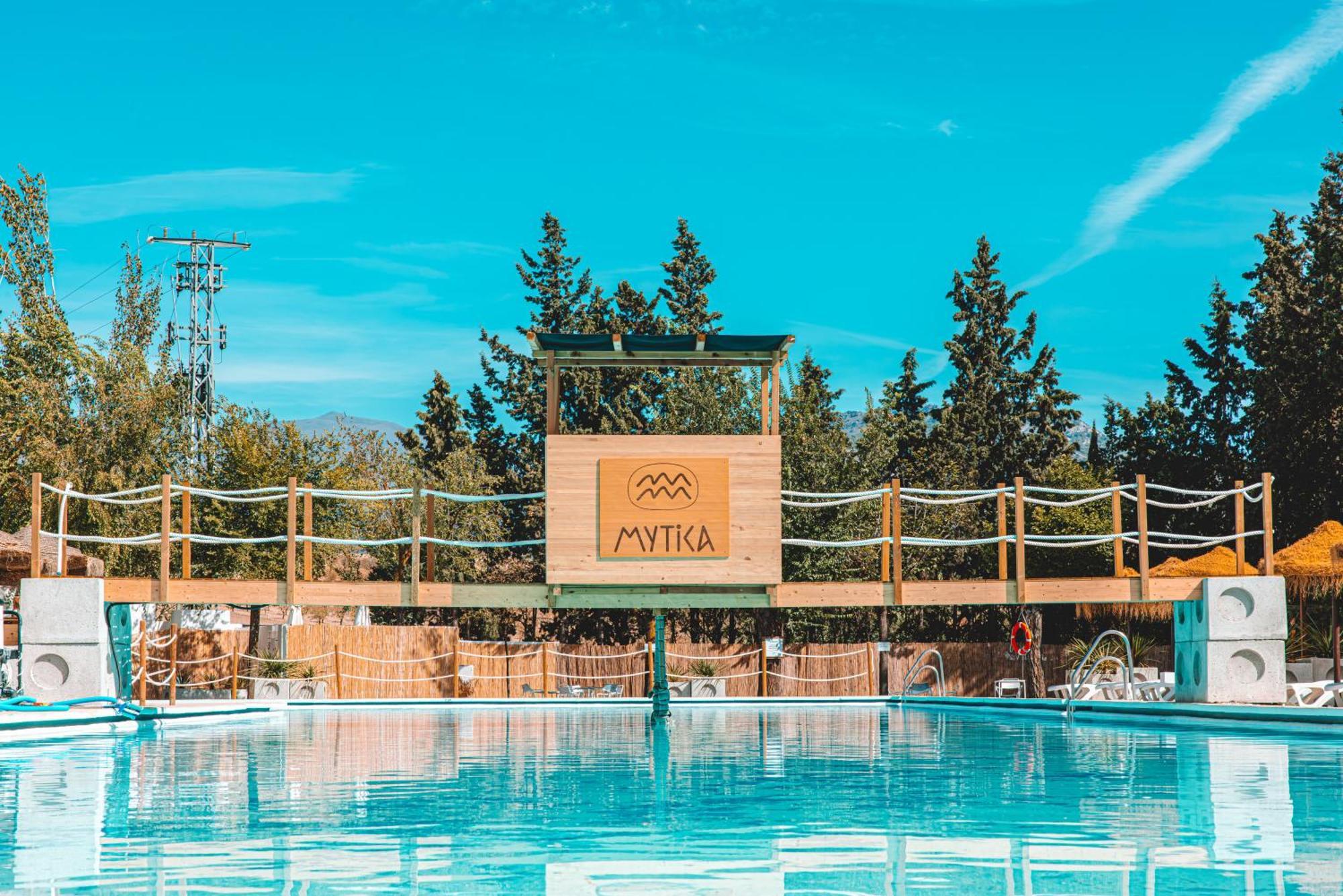 Camping & Bungalows Suspiro Del Moro Otura エクステリア 写真